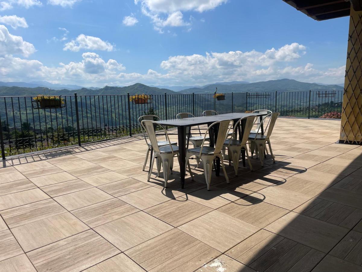 Villa Cavalieri In Vedriano Roncovetro Exterior photo